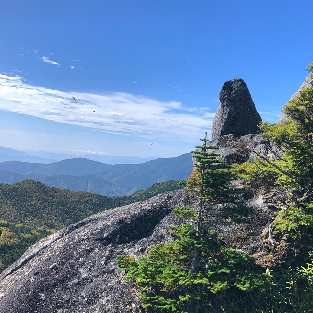 三宝岩の岩峰