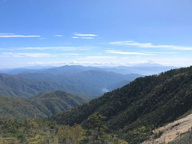 破風山避難小屋方面の天気