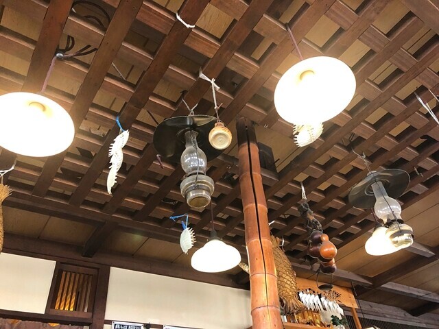 小作店舗に飾られていたランタン