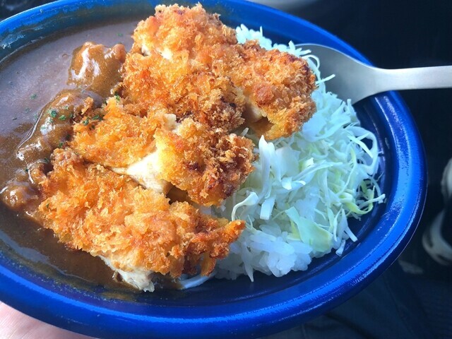 千代田湖キャンプ場に行く前に買い物して欲しいおすすめのスーパーで購入したカレーライス