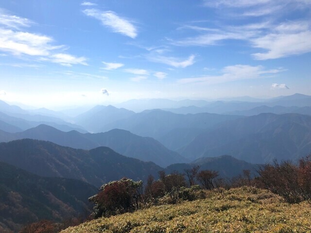 十枚山の山頂からの奥安倍方面の景色