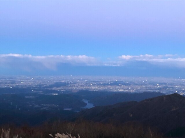 蛭ヶ岳山荘から見る宮ヶ瀬湖方面の夜景
