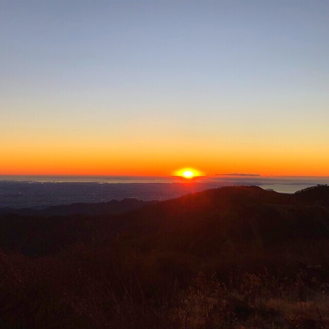 蛭ヶ岳山荘から日の出の景色