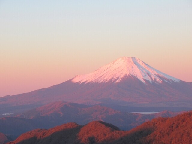 蛭ヶ岳山荘から見る美しい丹沢の景色
