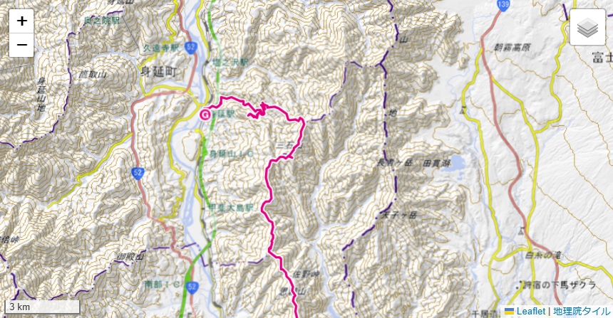 三石山への登山ルートと標高差の地図