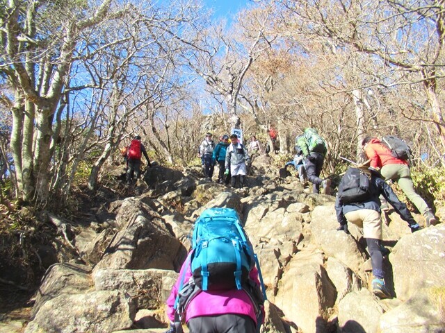 筑波山男体山登山道の様子