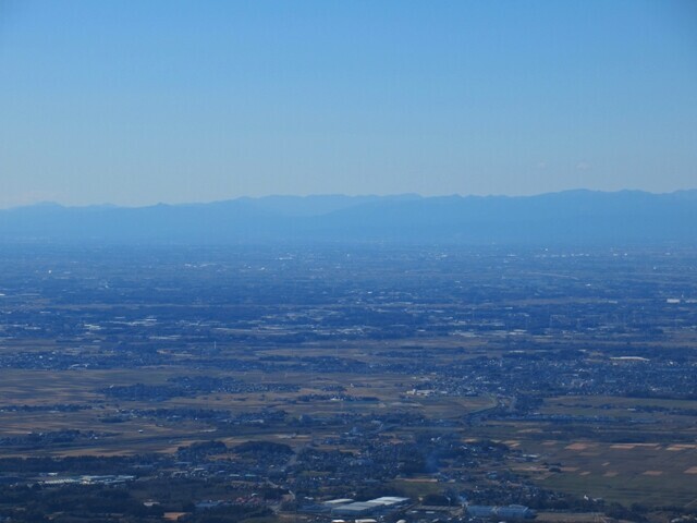 筑波山男体山山頂から奥武蔵、奥多摩、丹沢山塊景色