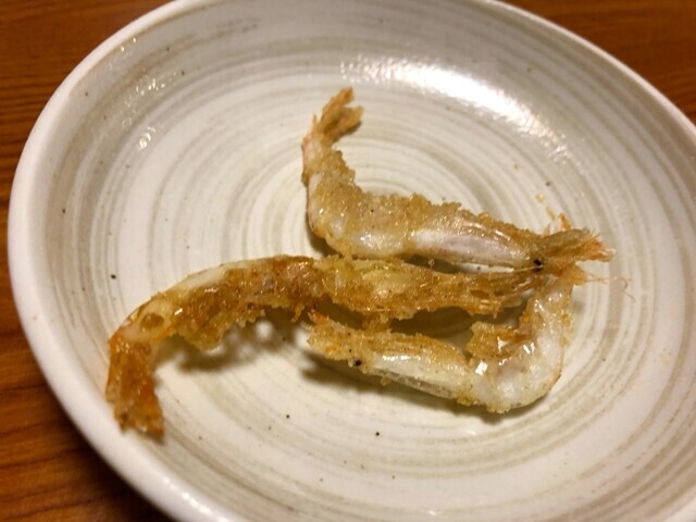 白海老のから揚げが港鮨のおすすめ料理