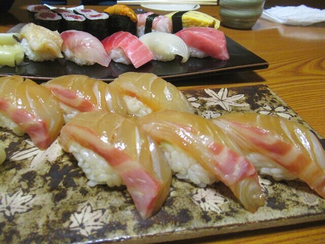 港鮨のべっこう寿司