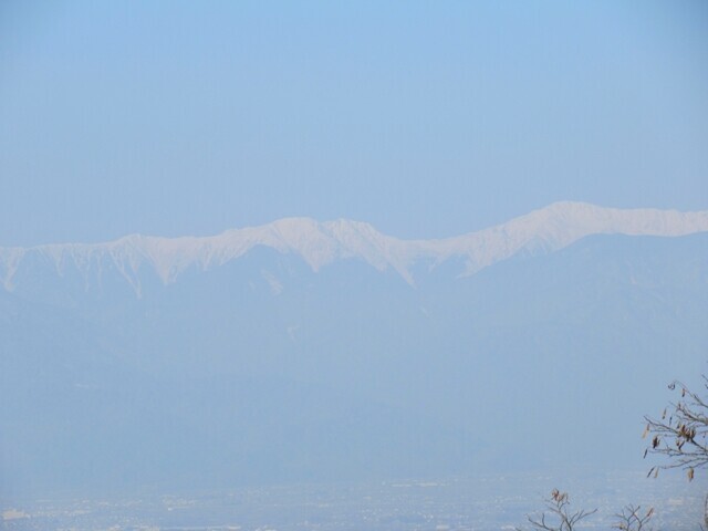 大蔵経寺山から南アルプス景色