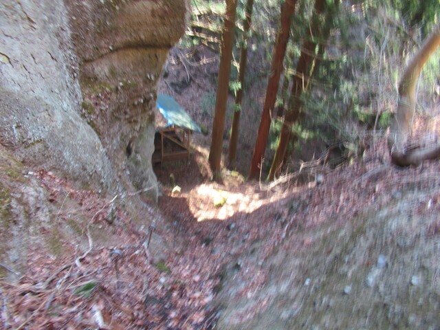 深草観音堂の巻き道
