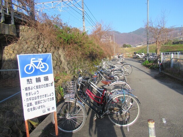 山梨市駅の無料駐輪場