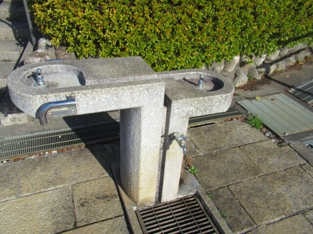 笛吹川フルーツ公園内の水場