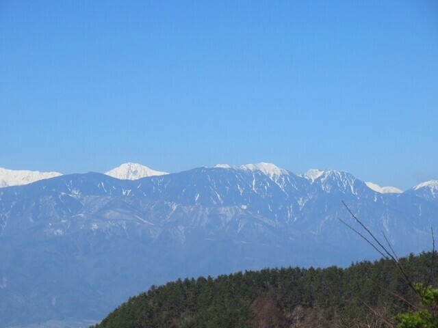 棚山からの南アルプスの景色