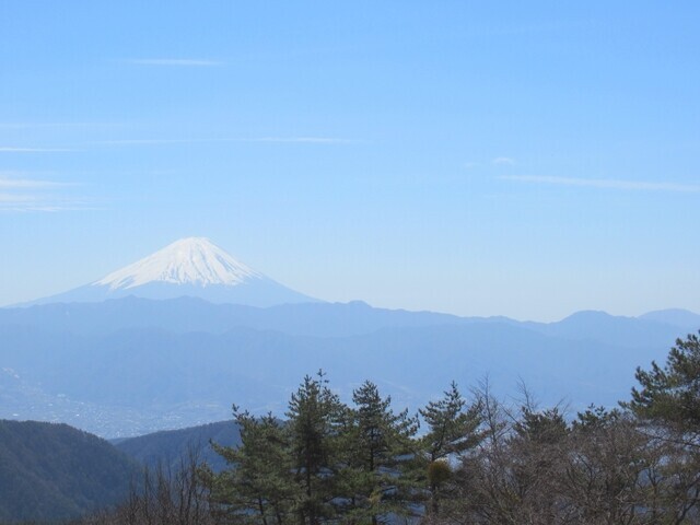 、帯那山からの富士山の絶景