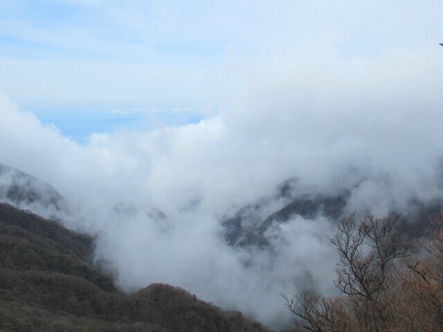 位牌岳の山頂近くの展望