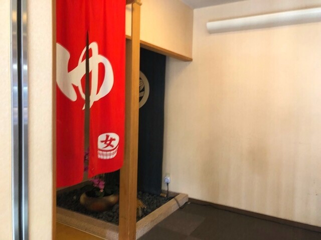 駿河の湯の女湯入口