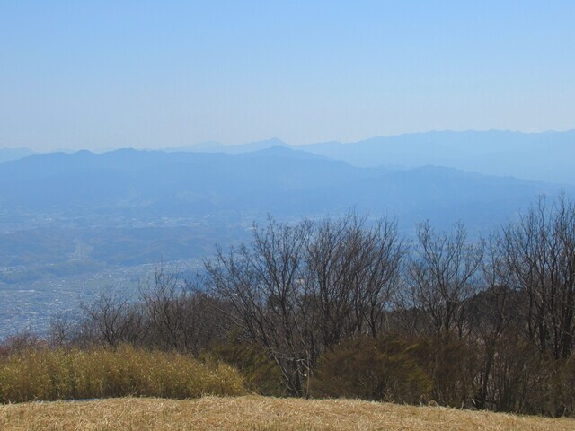 中級コースにある金剛山を目指して先を急ぎたいと思いますダイトレチャレンジ登山スタートの様子