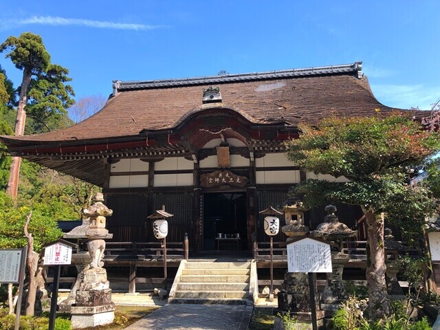 日吉大社の境内にある神社