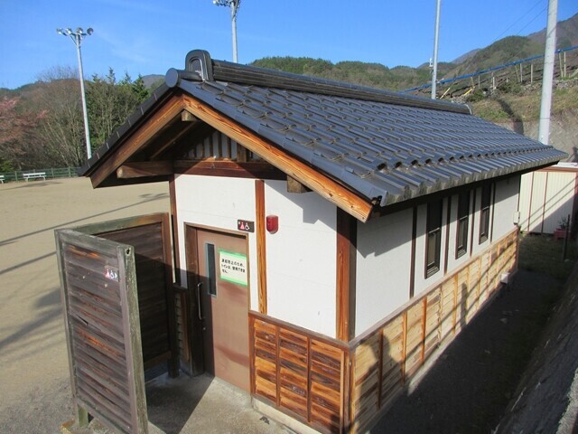 小楢山への登山で使用したトイレ