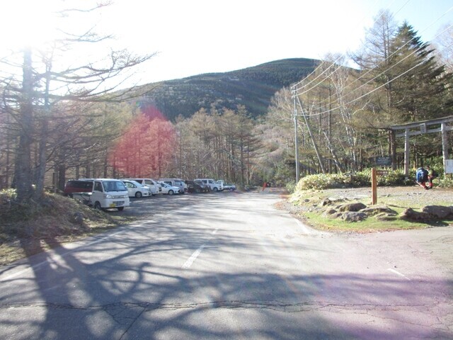 蓼科山七合目駐車場の様子