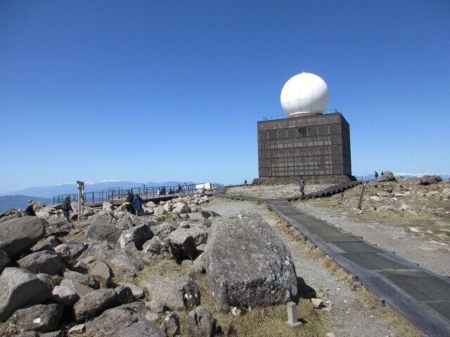 車山の山頂にある建物