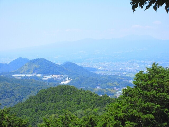 葛城山への登山口付近からの沼津方面の景色