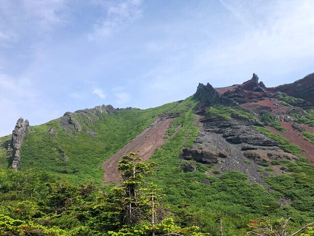 鬼が住んでいそうな鬼ヶ城の風景