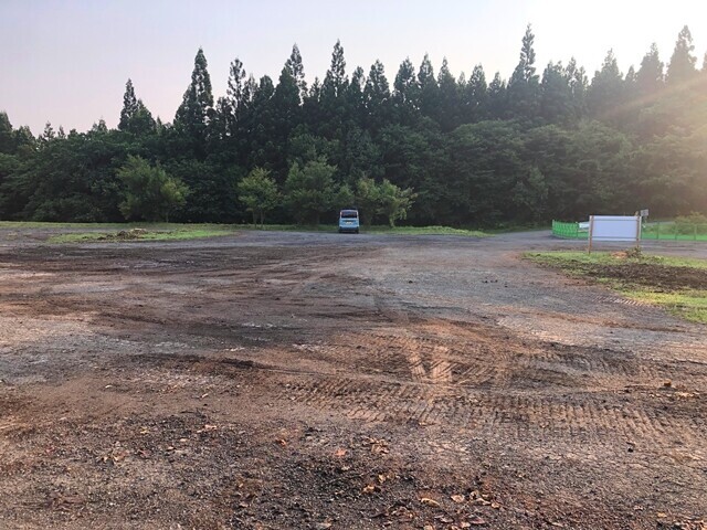 姫神山登山者用駐車場