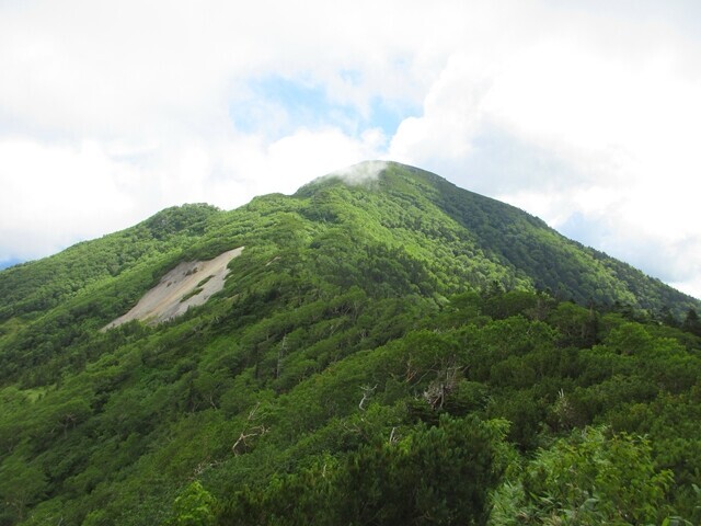 十石山の全容