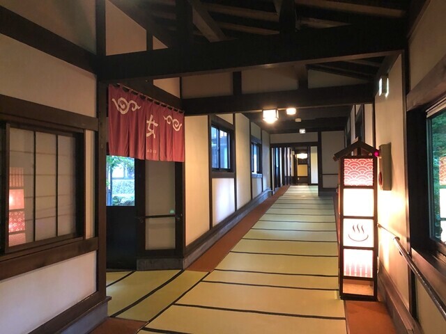 平湯の森日帰り温泉の女湯の入口
