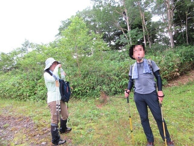 平湯温泉スキー場のゲレンデ最上部の登山仲間