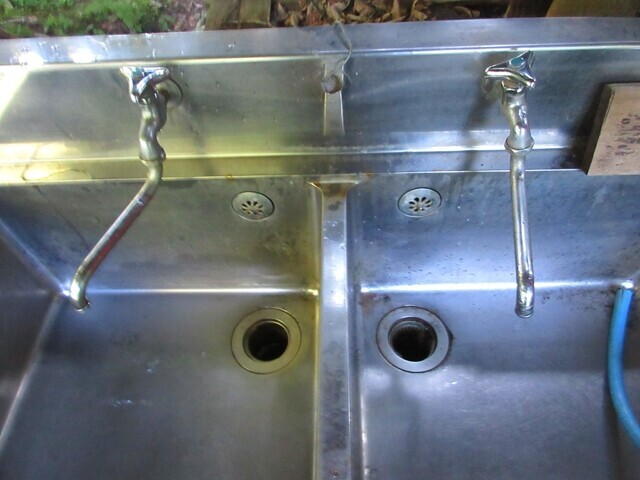 青木鉱泉の水場