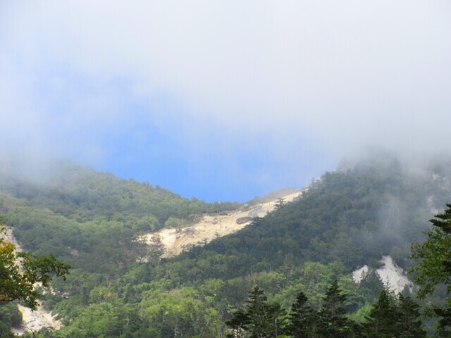 鳳凰三山地蔵岳方面の天気