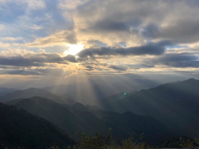塔ノ岳山頂からのダイヤモンド富士