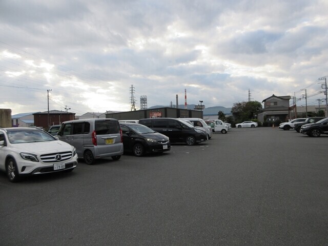 ゆらぎの里富士の駐車場の広さと混雑