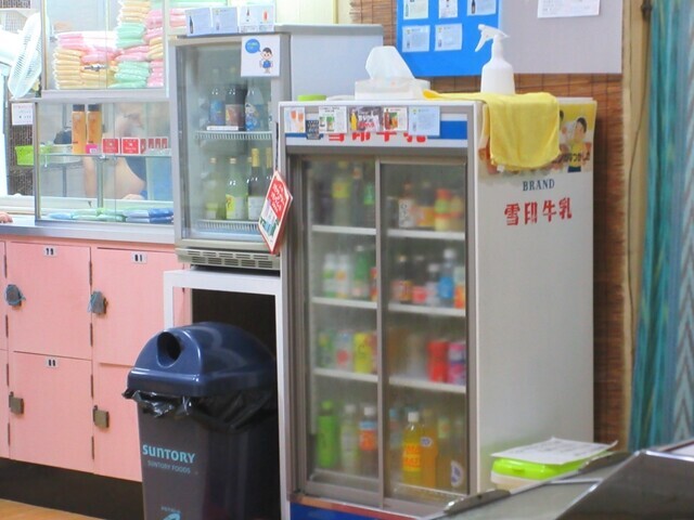 銀水湯の売店の様子