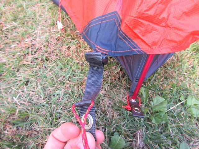 フライシート調整用のアジャスター