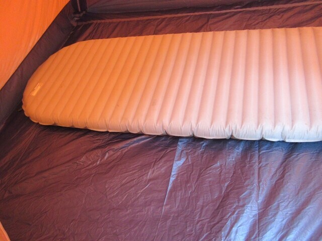 カミナドーム２のテント内の広さとサーバレストネオエアーＸサーモ