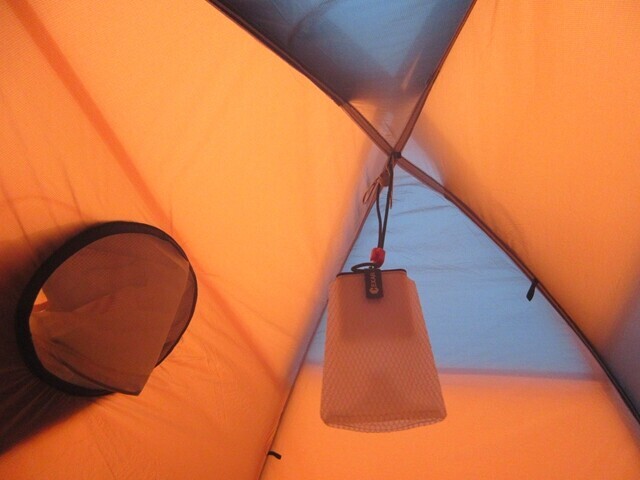 カミナドーム2レビュー！設営の仕方と評判通りの居住性、防水性詳細