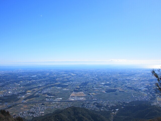入道ヶ岳北尾根登山ルートからの伊勢湾方面景色