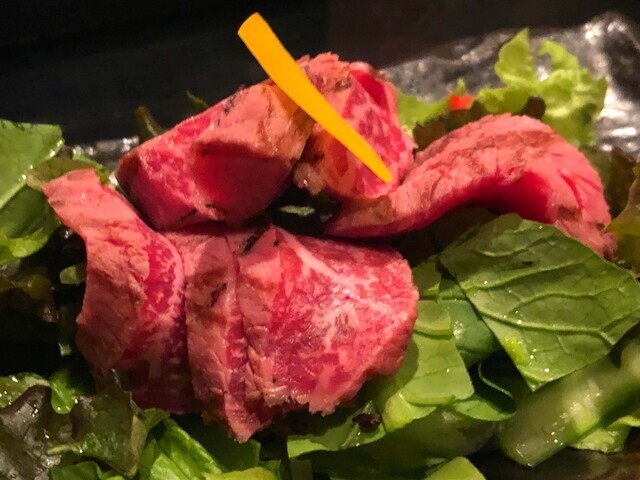 松坂牛のタタキの味をレビュー