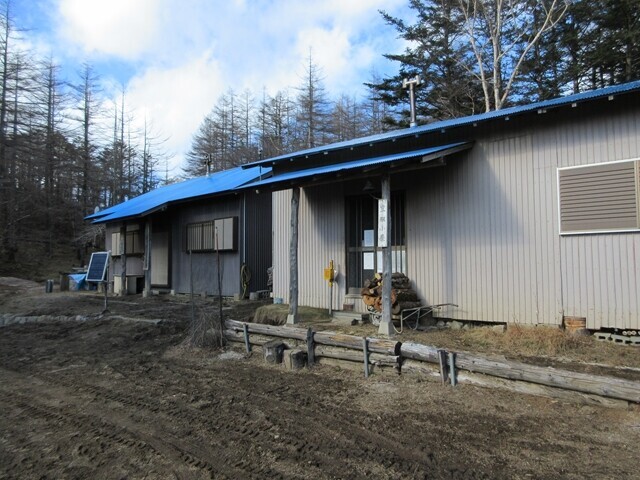 テント場のある笠取小屋