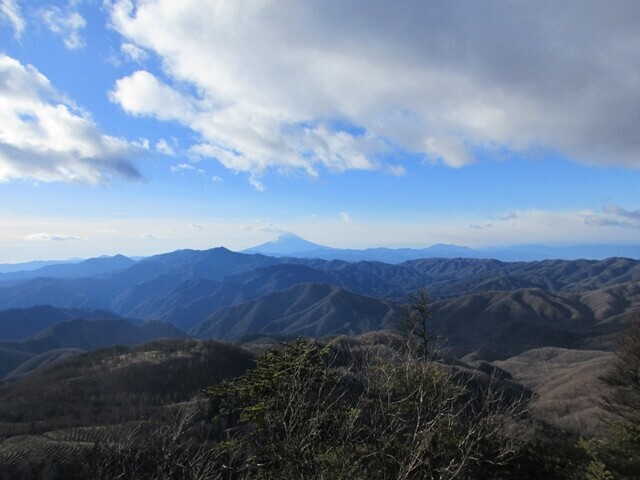 西御殿岩から富士山の景色