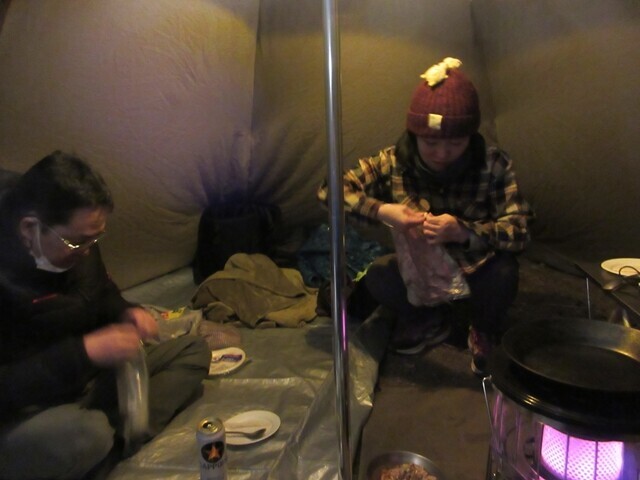 武甲キャンプ場レビュー開始の様子