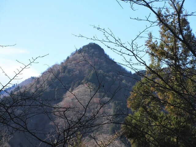 目指す御岳山