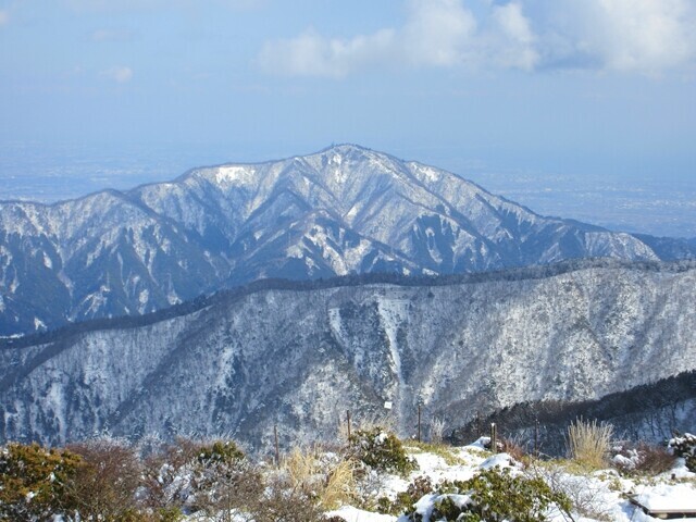 丹沢三峰ルートから塔ノ岳への登山の様子