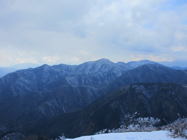 塔ノ岳の山頂に到着