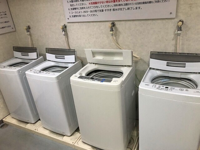 ホテルリラックスイン富山の洗濯機の様子