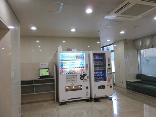ホテルリラックスイン富山内にある自動販売機